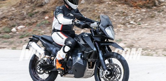 แอบถ่าย 2019 KTM 790 Adventure เริ่มทดสอบภาคสนามกันแล้ว