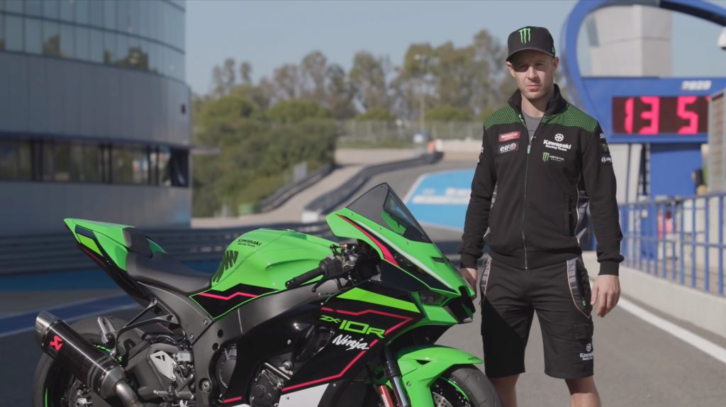 ยักษ์เขียวปล่อยวิดีโอรีวิว 2021 Kawasaki Ninja ZX-10R โดย Jonathan Rea