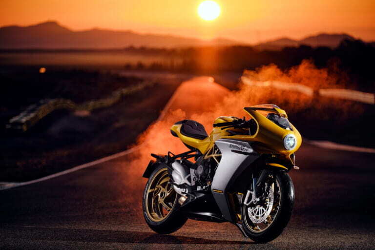 อัพเดทใหม่ 2022 MV Agusta Superveloce 800