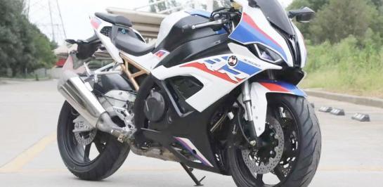 BMW 500cc?! เผยภาพรถ ที่มีรูปทรงเหมือนกับ S1000RR แต่ไม่ใช่ของ BMW!