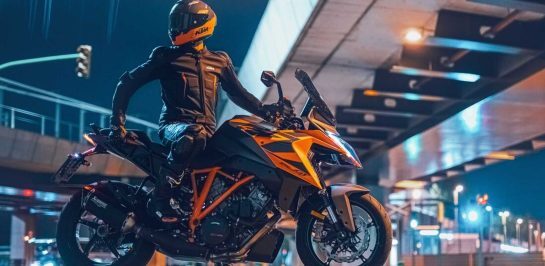 เปิดตัว 2022 KTM 1290 Super Duke GT อย่างเป็นทางการ