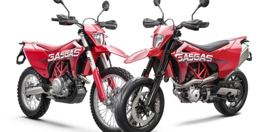 เปิดตัว 2022 GasGas ES 700 Dual Sport และ SM 700 Supermoto