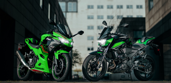 เปิดตัว 2023 Kawasaki Z400 และ Ninja 400