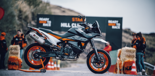 เปิดตัว New KTM 890 SMT อย่างเป็นทางการ