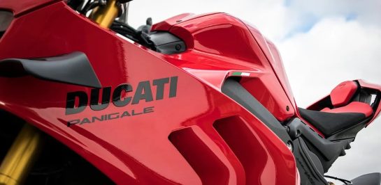 หลุดข้อมูลใหม่ของ New Ducati Panigale V4 2025 รุ่นปรับปรุงใหม่