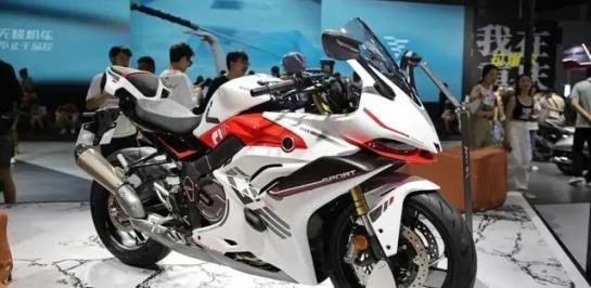 เปิดตัว Voge RR660S 2025 สปอร์ตฟูลแฟร์ริ่งเครื่องยนต์ 4 สูบเรียง